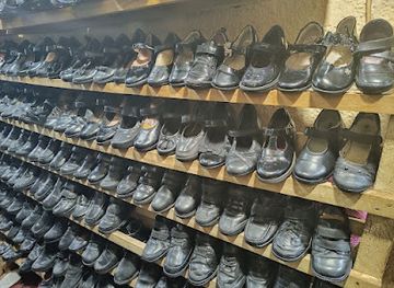 uganda/kigezi/shop/kukiriza-boutique