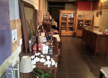 belgium/dinant/shop/l-or-rouge-de-dinant