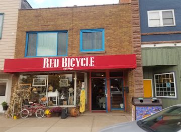 wisconsin/lake-superior-lowland/shop/red-bicycle-gift-shoppe