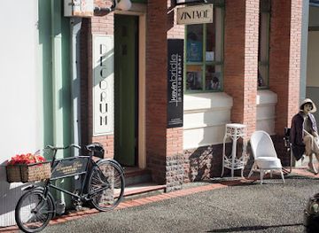 new-zealand/napier/shop/decorum-vintage