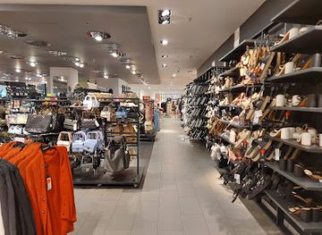 hungary/pecs/shop/new-yorker