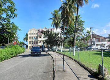 jamaica/portland-ridge/shop/royal-mall