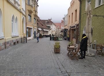 romania/brasov/shop/book-coffee-shop