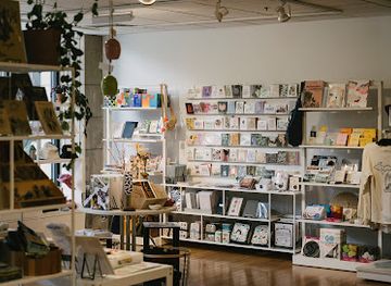 michigan/grand-rapids/heritage-hill/shop/the-spark