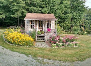 maine/rangeley-lake/shop/sunrise-view-farms