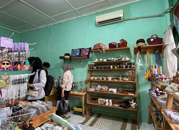 indonesia/yogyakarta/shop/sadean-concept-store