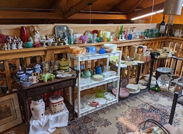 ohio/hocking-hills/shop/hocking-hills-antique-mall