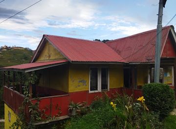 nepal/nagarkot/shop/vlon-tea-shop