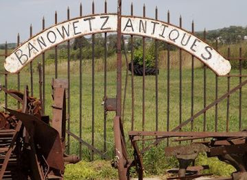 iowa/maquoketa-caves-state-park/shop/banowetz-antiques