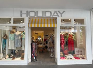 australia/gold-coast/main-beach/shop/holiday-clothing-accessories