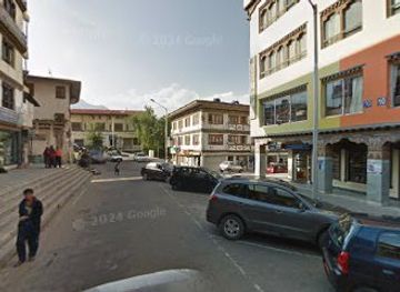 bhutan/thimphu/shop/trinkets-and-bookworld