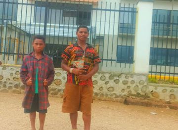 papua-new-guinea/hela-region/shop/three-kona-dusty-apalu-market