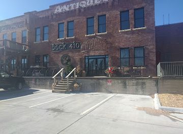 kansas/southwest-kansas/shop/dock-410