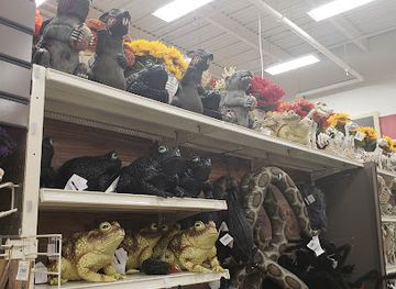 new-york/poughkeepsie/shop/post-road-plaza