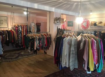 hungary/transdanubia/shop/ludovika