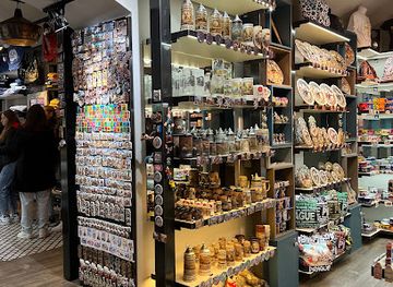 czechia/prague/new-town/shop/best-in-prague-souvenirs