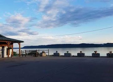 wisconsin/great-river-road/shop/ferryville-cheese-and-more