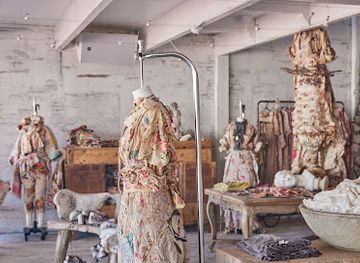 california/malibu/shop/magnolia-pearl-malibu