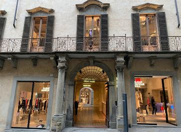 italy/arezzo/shop/sugar