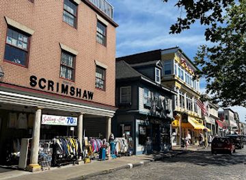 rhode-island/newport-cliff-walk/shop/house-of-scrimshaw-gifts