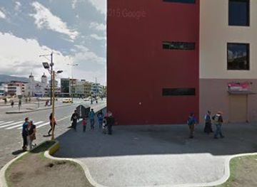 ecuador/western-lowlands/shop/pauly-s-store-exclusive-clothing-moda-sin-limites