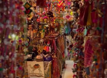 qatar/doha/souq-waqif/shop/al-dar-for-souvenirs
