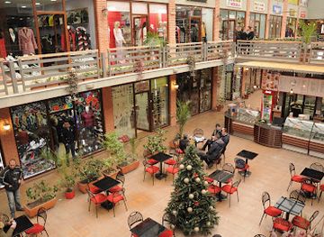 albania/korce-region/shop/qendra-tregtare-pazari-korce