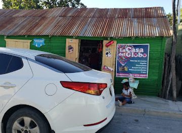 dominican-republic/sierra-de-bahoruco/shop/la-casa-del-globo