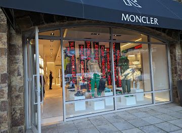 colorado/vail/shop/moncler