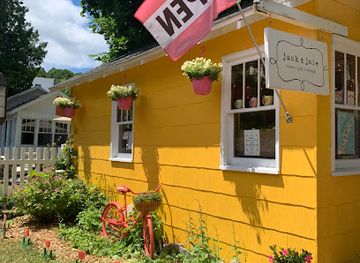 wisconsin/door-county/shop/jack-joie