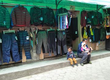 nepal/gokyo-lakes/shop/nepal-explore