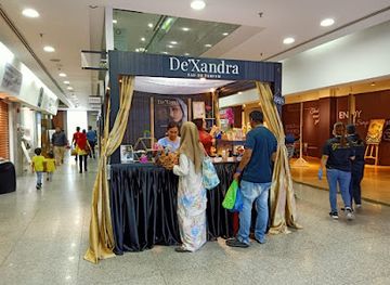 brunei/bandar-seri-begawan/bandar-seri-begawan-city-centre/shop/kiosk-de-xandra-yayasan-via-hassan-boutique