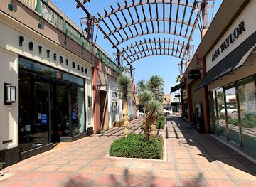 california/mojave-desert/shop/el-paseo-shopping-district