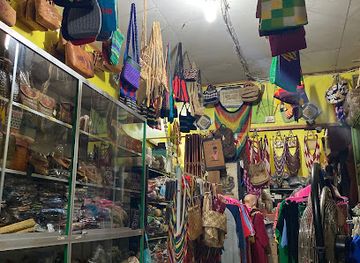 indonesia/southeast-papua/shop/fira-papua-souvenirs-shop