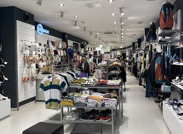 spain/teruel/shop/inside-tienda-de-ropa-y-zapatos