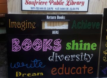 saint-lucia/choiseul/shop/unique-graphics