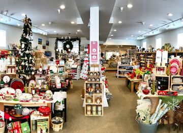 vermont/stowe/shop/the-country-store-on-main