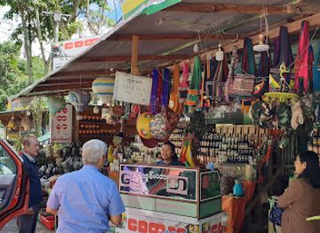 myanmar-burma/kalaw/shop/say-da-nar-traditional-gift-shop