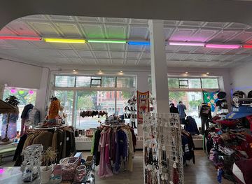 maine/portland/shop/weekend-vintage