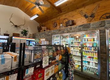 massachusetts/mohawk-trail/shop/cold-river-package-market