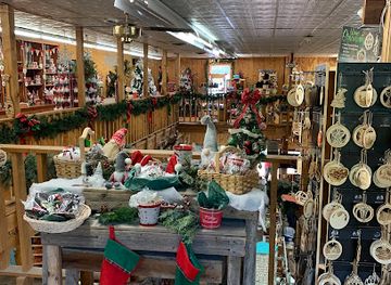 alabama/cherokee-rock-village/shop/saunooke-s-mill-shop