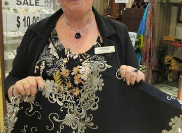 aruba/tanki-leendert/shop/artistic-boutique-aruba