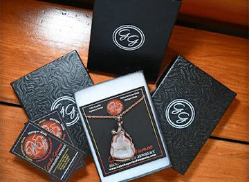 michigan/tahquamenon-falls-state-park/shop/gitche-gumee-handcrafted-jewelry