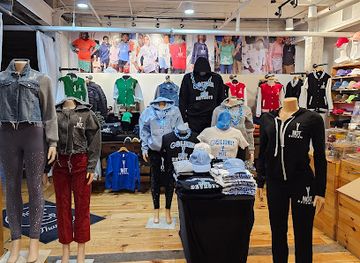 michigan/detroit/eastern-market/shop/y-not-detroit