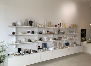 canada/central-canada/shop/souvenir