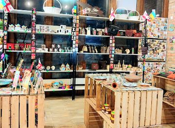 georgia/kutaisi/shop/souvenirs-bagrati