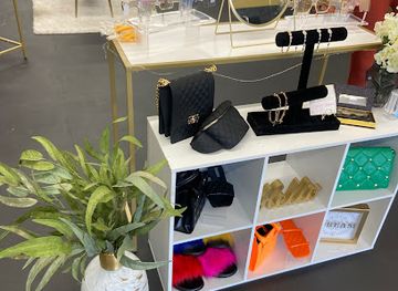 kentucky/elizabethtown/shop/darksbeauty-boutique