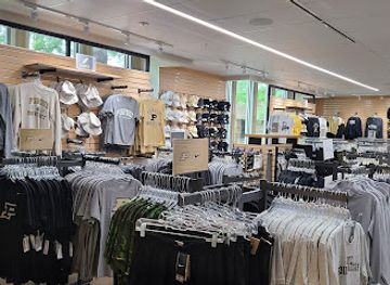 indiana/west-lafayette/shop/purdue-team-store