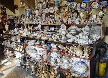 georgia/tbilisi/shop/antique-bazaar