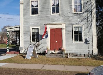 connecticut/tolland-county/shop/tolland-red-white